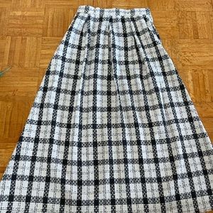 Long skirt thick fabric